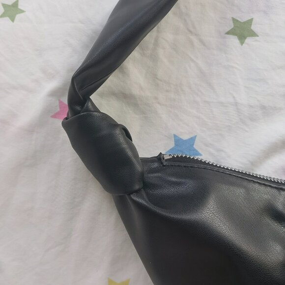 Lemaire Croissant Black Leather Bag - Picture 3 of 7